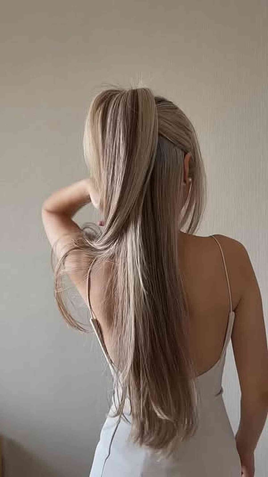 Mid-Back Ash Blonde Ponytail With Curtain Bangs — Simple Different Hairstyles