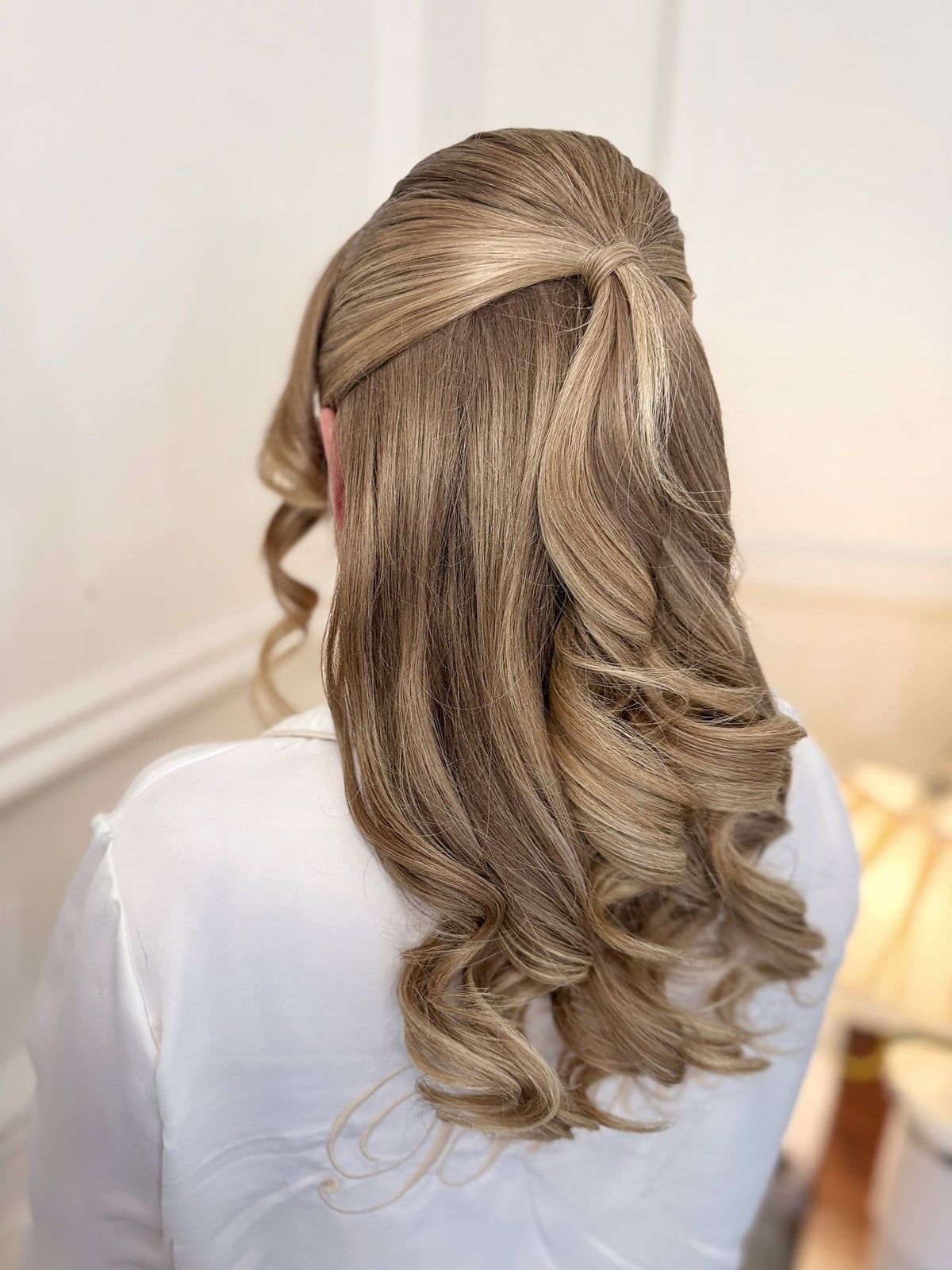 Collarbone Half Up With Curls — Simple Different Hairstyles