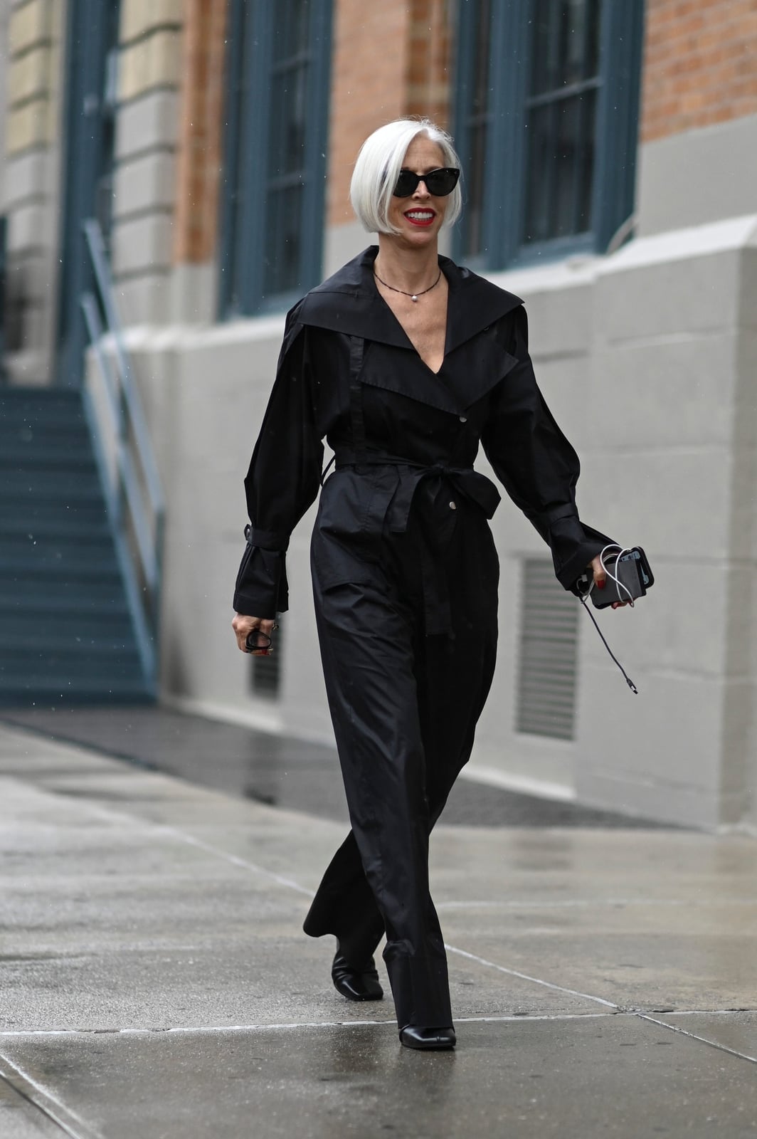 Black Wide-Leg Jumpsuit with a Dramatic Collar Black Wide-Leg Jumpsuit with a Dramatic Collar — Simple Dinner Outfits