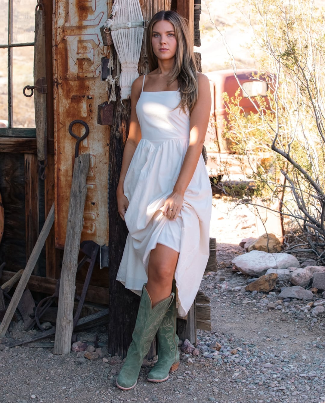 White Linen A-Line Dress With Green Cowboy Boots White Linen A-Line Dress With Green Cowboy Boots — Simple Dress and Boots