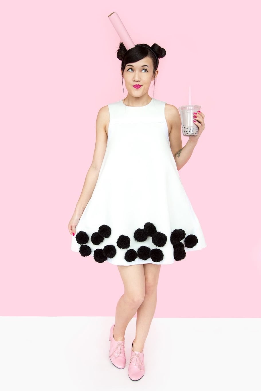 White Sleeveless A-Line Dress with Pom-Poms White Sleeveless A-Line Dress with Pom-Poms — Simple Dress Up Day Ideas