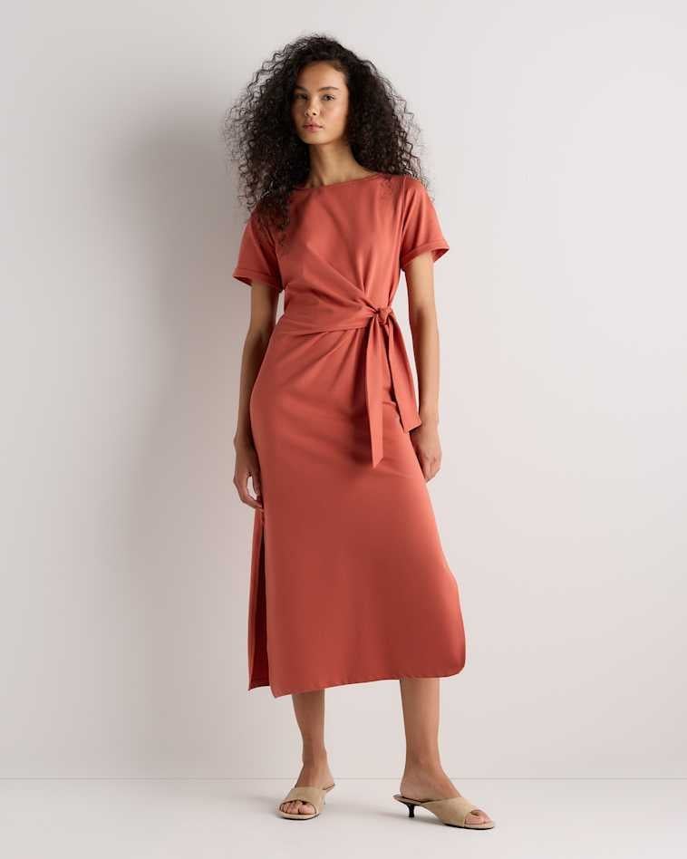 Terracotta Wrap Dress for Casual Ease Terracotta Wrap Dress for Casual Ease — Simple Dresses for Moms