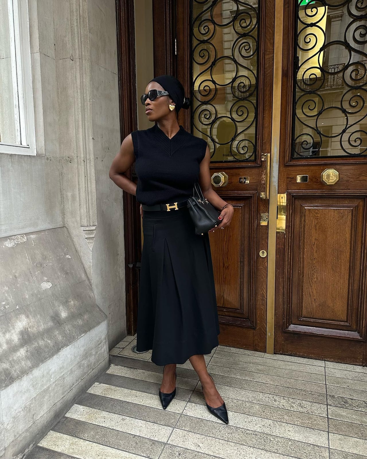 Monochromatic Black Sweater Vest and Skirt — Simple Dressy Outfits