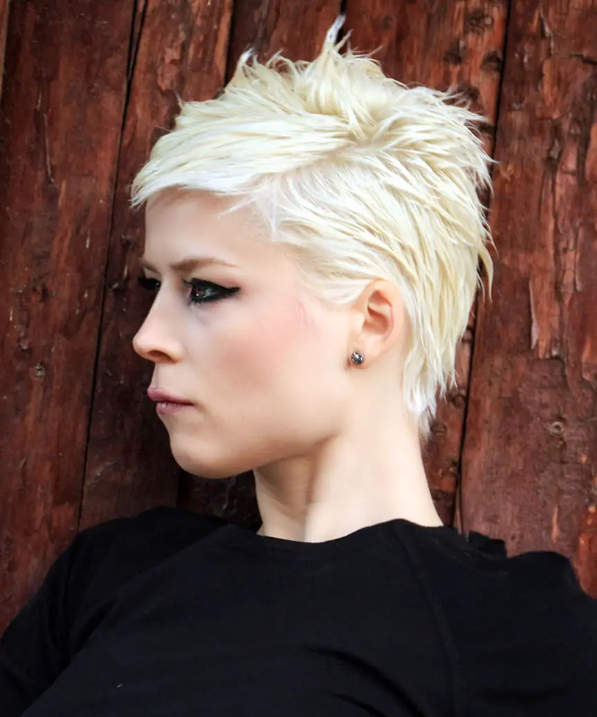 Platinum Blonde Pixie With Spiky Texture — Simple Edgy Haircuts