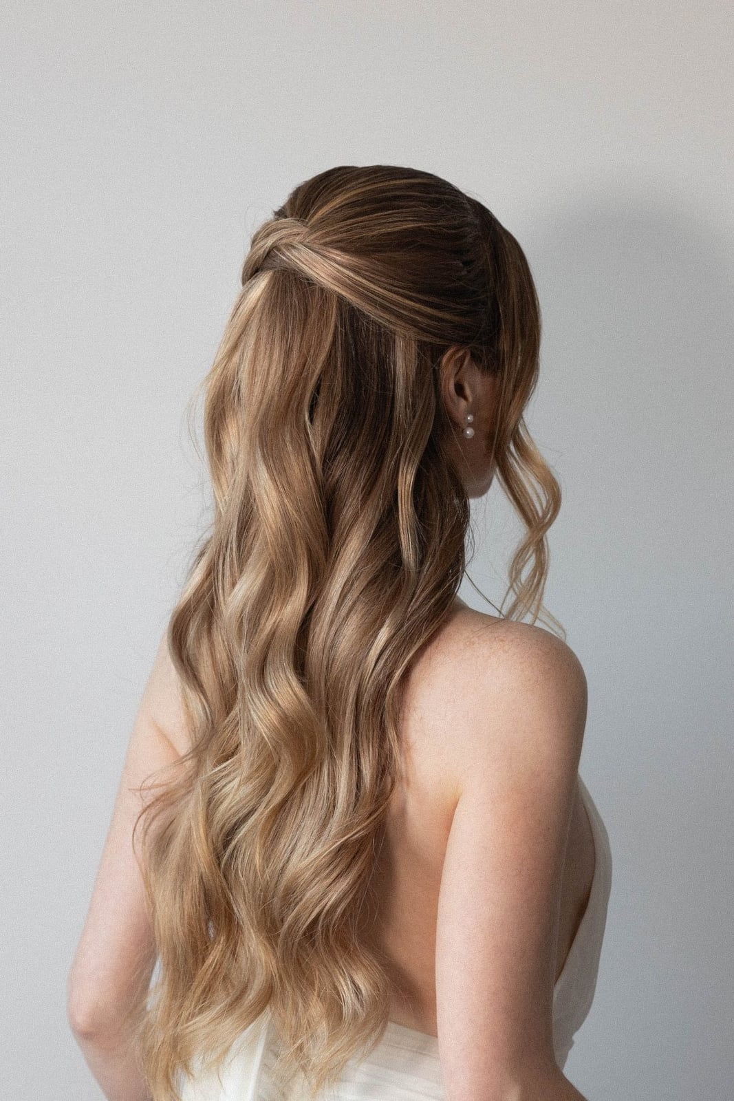 Honey Blonde Twisted Half Up Half Down Honey Blonde Twisted Half Up Half Down — Simple Extensions Hairstyles