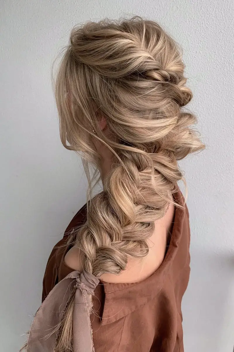 Blonde Braided Hairstyle With Loose Waves Blonde Braided Hairstyle With Loose Waves — Simple Extensions Hairstyles