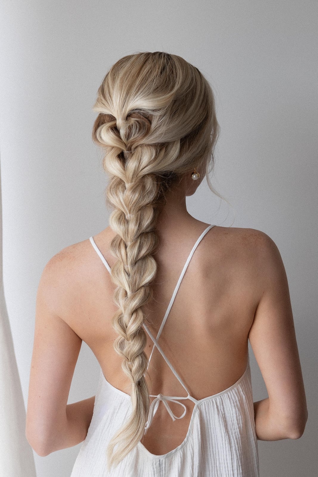 Ash Blonde Wavy Braid With Intricate Detail Ash Blonde Wavy Braid With Intricate Detail — Simple Extensions Hairstyles