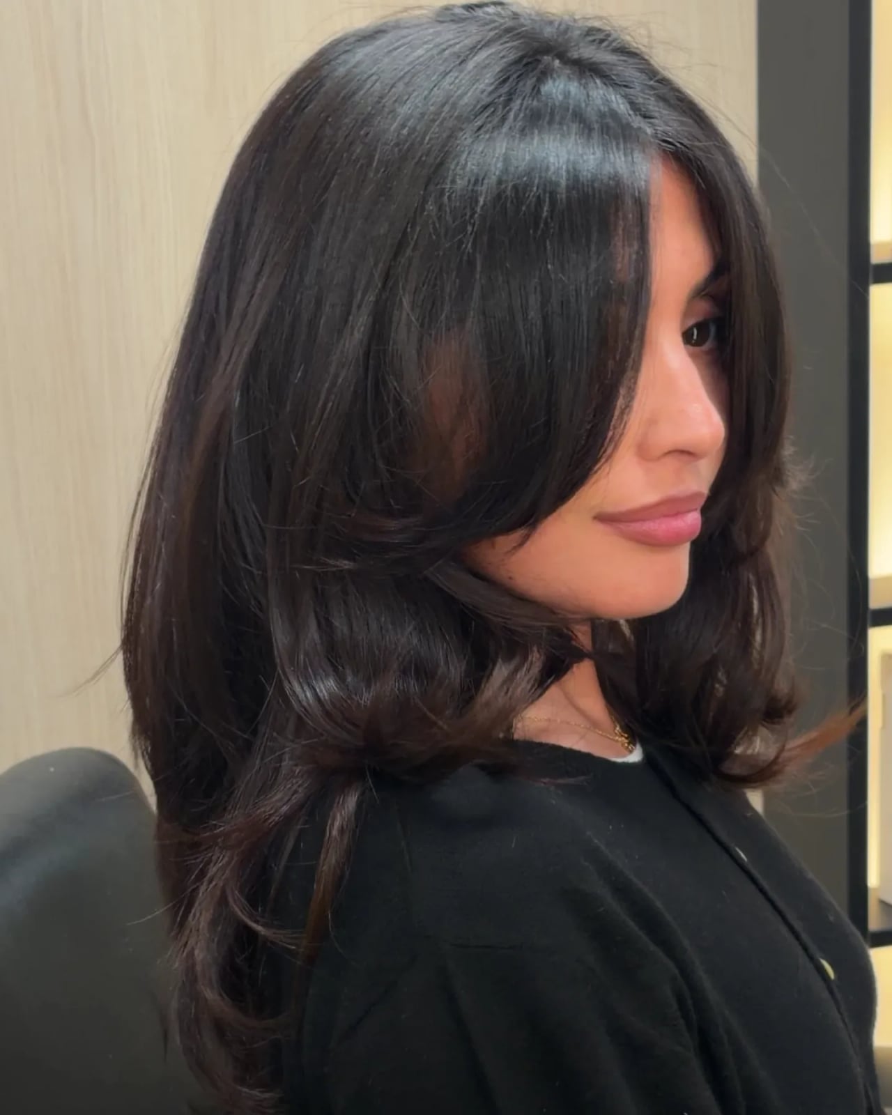 Collarbone Dark Brown With Sweeping Layers — Simple Face Framing Bangs
