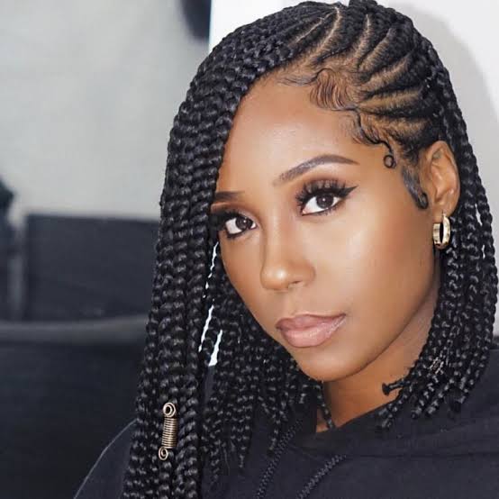 Collarbone Length Box Braids With Side Part Collarbone Length Box Braids With Side Part — Simple Feed in Braids