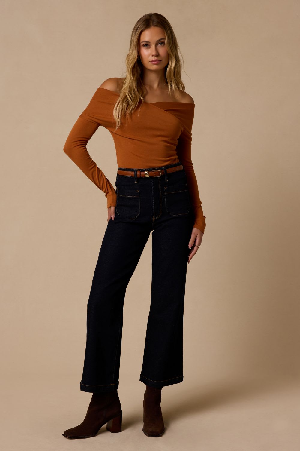 Off-Shoulder Top With Wide-Leg Jeans — Simple First Date Outfits