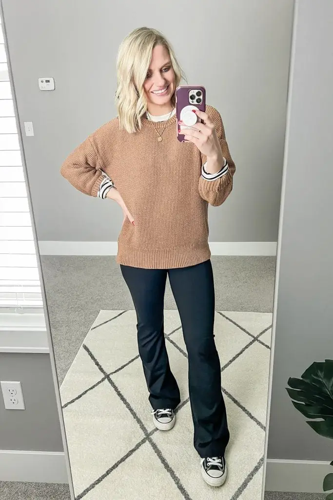 Black Flare Leggings with Striped Sweater Black Flare Leggings with Striped Sweater — Simple Flare Leggings Outfits