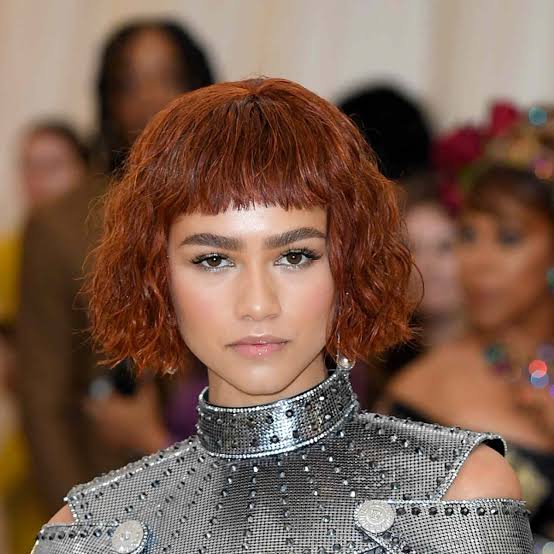 Ear Length Bob With Micro Bangs And Waves — Simple French Bob