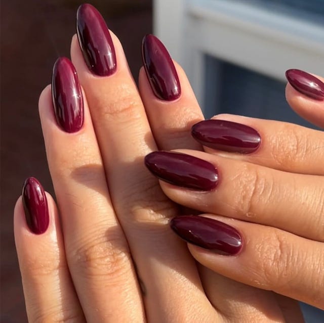 Medium Oval Glossy Sheer Nude Nails — Simple Gel Nails Colors