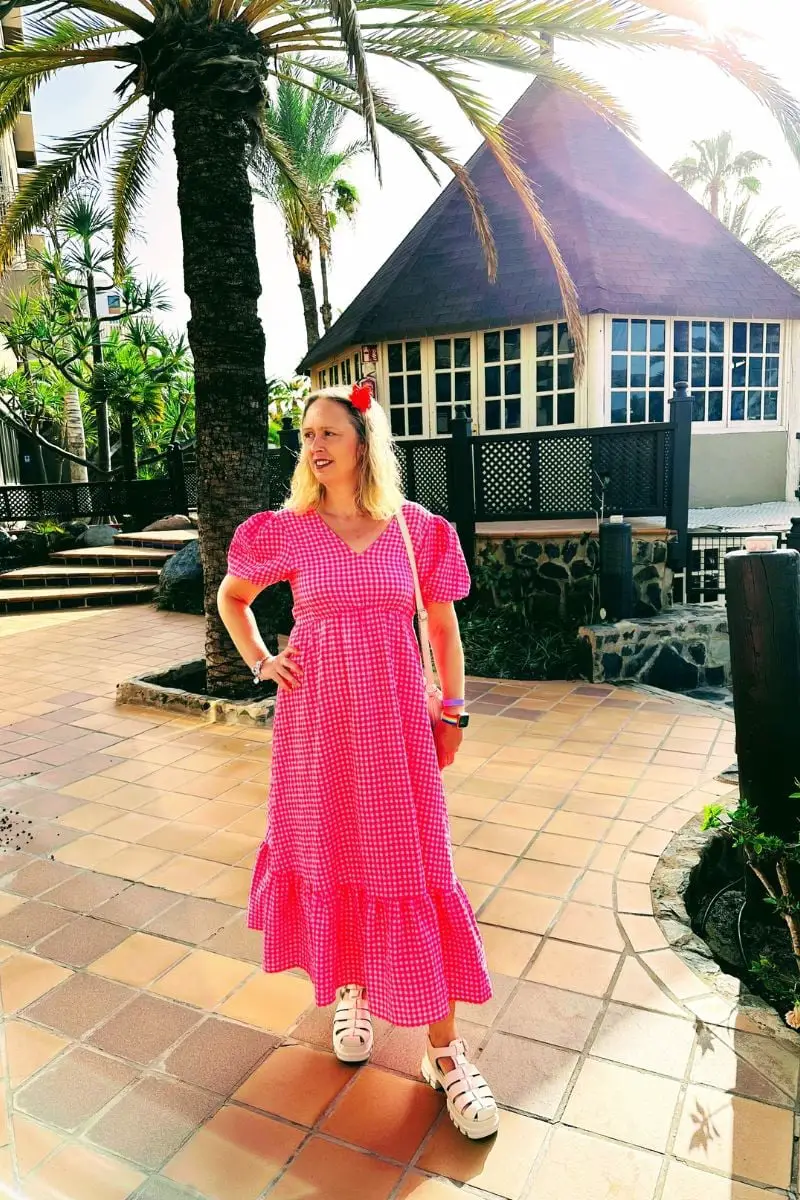 Hot Pink and White Gingham Maxi Dress with Puff Sleeves Hot Pink and White Gingham Maxi Dress with Puff Sleeves — Simple Gingham Dress