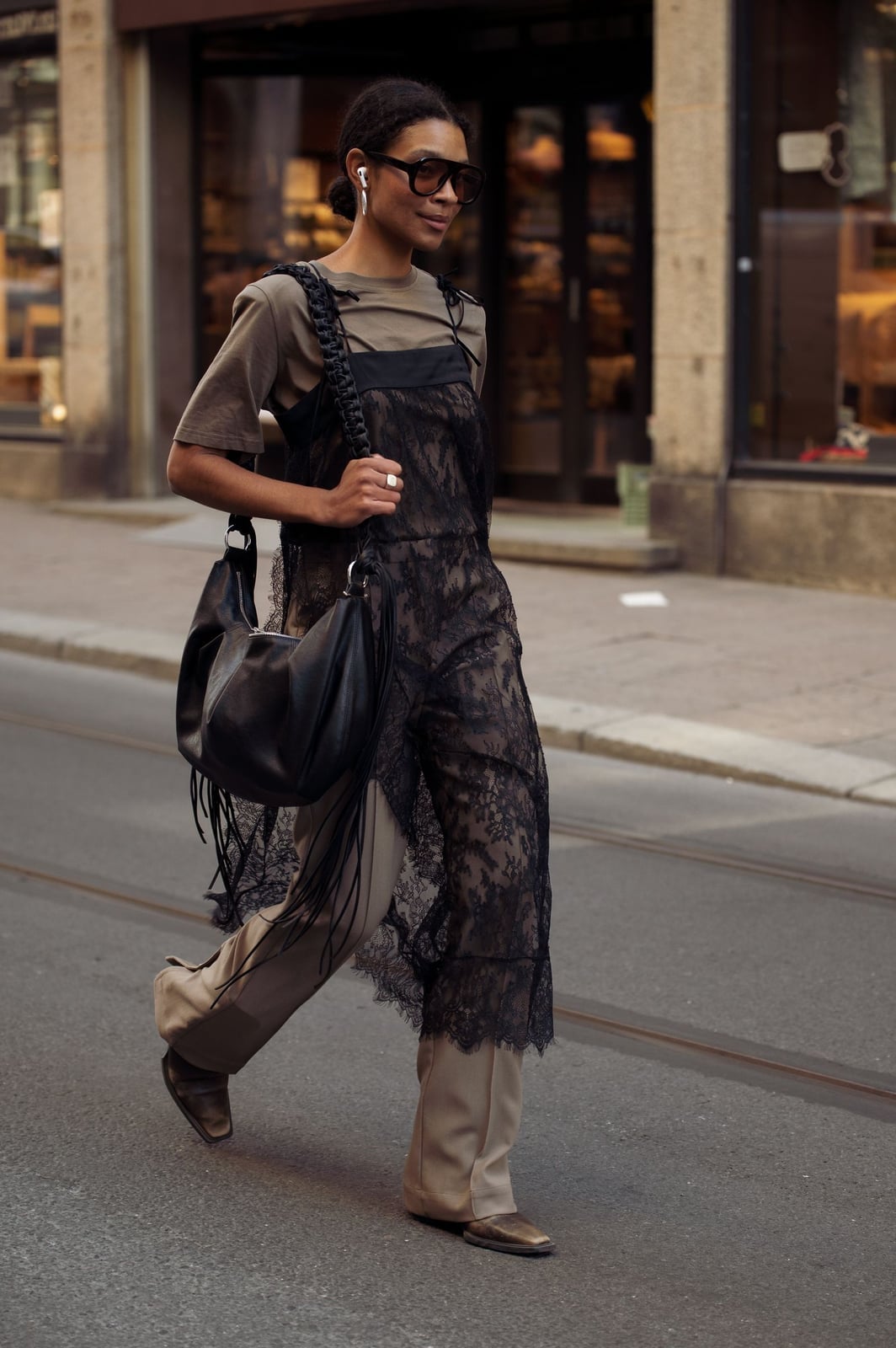 Layered Black Lace Slip Dress Over T-Shirt Layered Black Lace Slip Dress Over T-Shirt — Simple Going Out Outfits Black Women