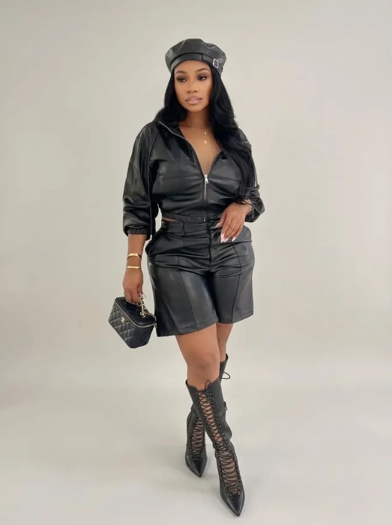 Monochromatic Black Leather Set with Beret Monochromatic Black Leather Set with Beret — Simple Going Out Outfits Black Women