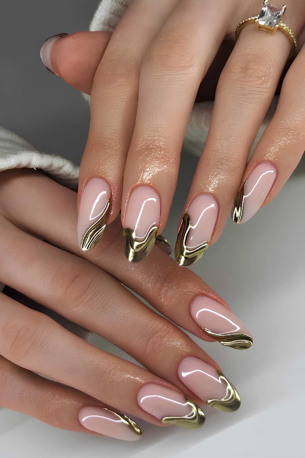 Medium Squoval Pale Pink Gold French Tip Nails Medium Squoval Pale Pink Gold French Tip Nails — Simple Gold French Tip Nails