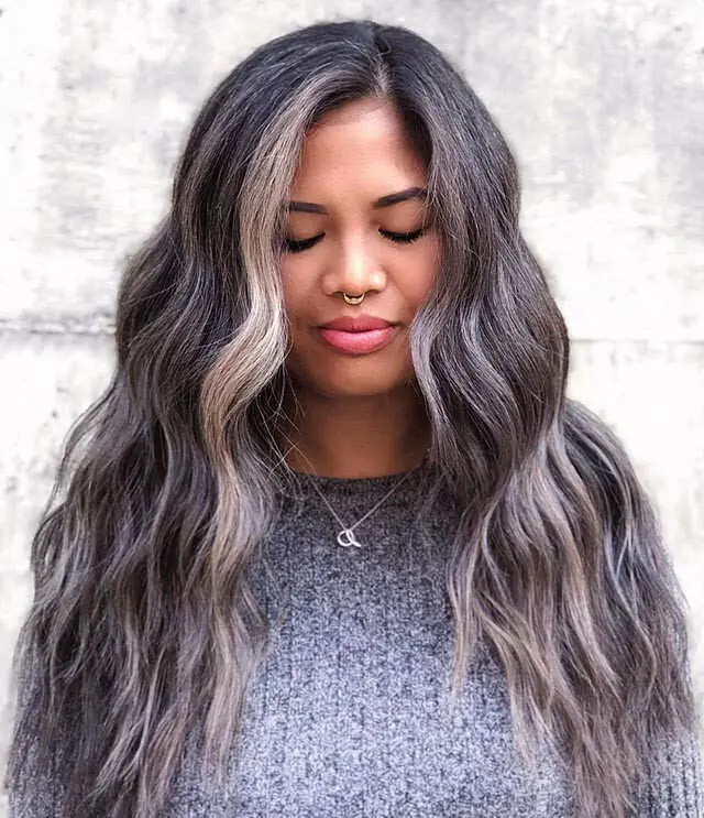 Mid-Back Wavy Blend With Face Framing Mid-Back Wavy Blend With Face Framing — Simple Gray Blending