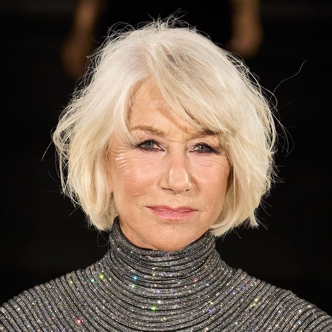 Collarbone Gray Bob With Choppy Layers and Curtain Bangs Collarbone Gray Bob With Choppy Layers and Curtain Bangs — Simple Gray Hair