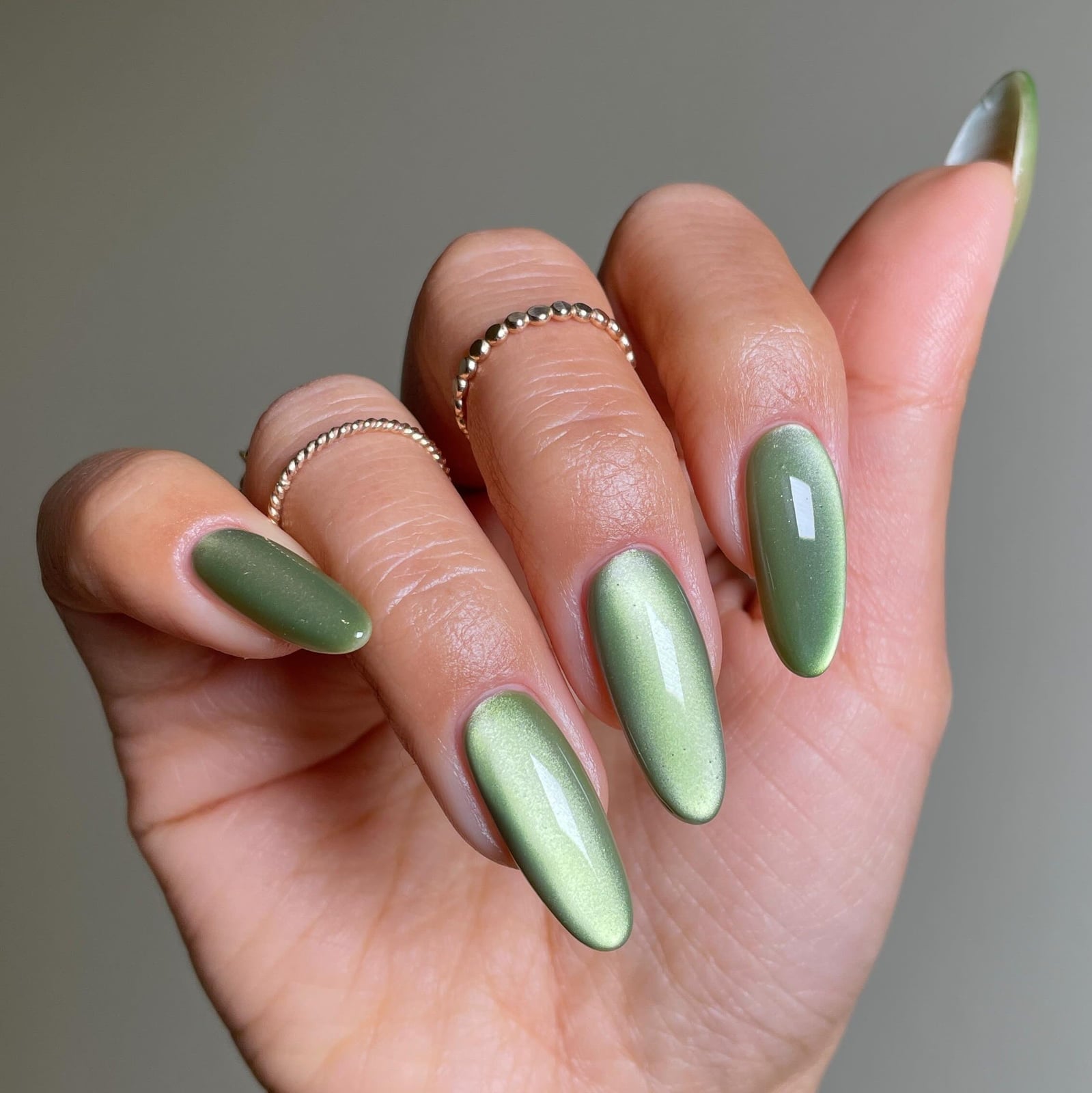 Medium Oval Cat-Eye Nails In Olive And Sage Medium Oval Cat-Eye Nails In Olive And Sage — Simple Green Chrome Nails
