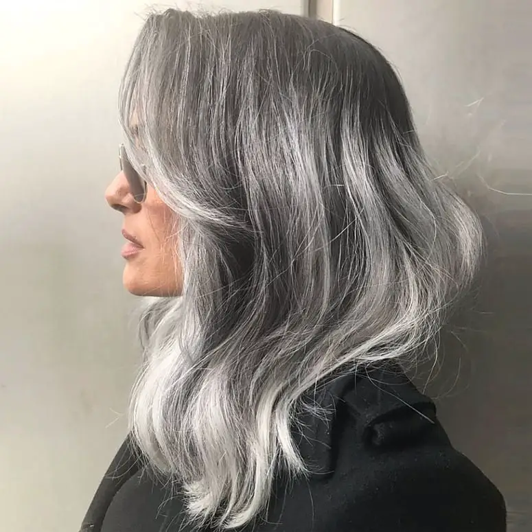 Lob With Gray Highlights Dimension — Simple Grey Highlights