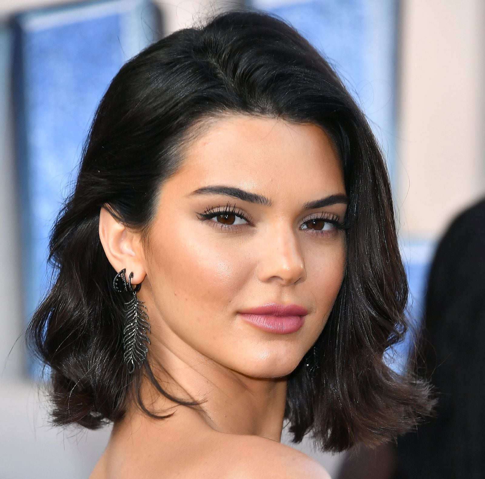 Collarbone Bob With Curtain Bangs and Blowout, Side — Simple Hair Haircuts