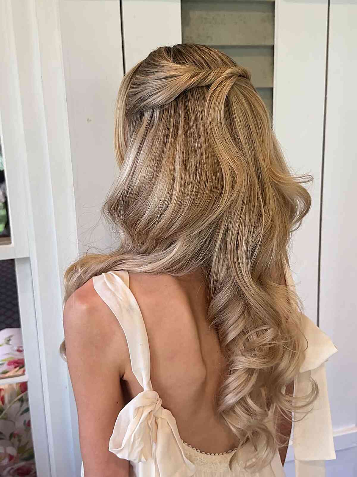 Half-Up Style With Curtain Bangs Half-Up Style With Curtain Bangs — Simple Hair Types Chart