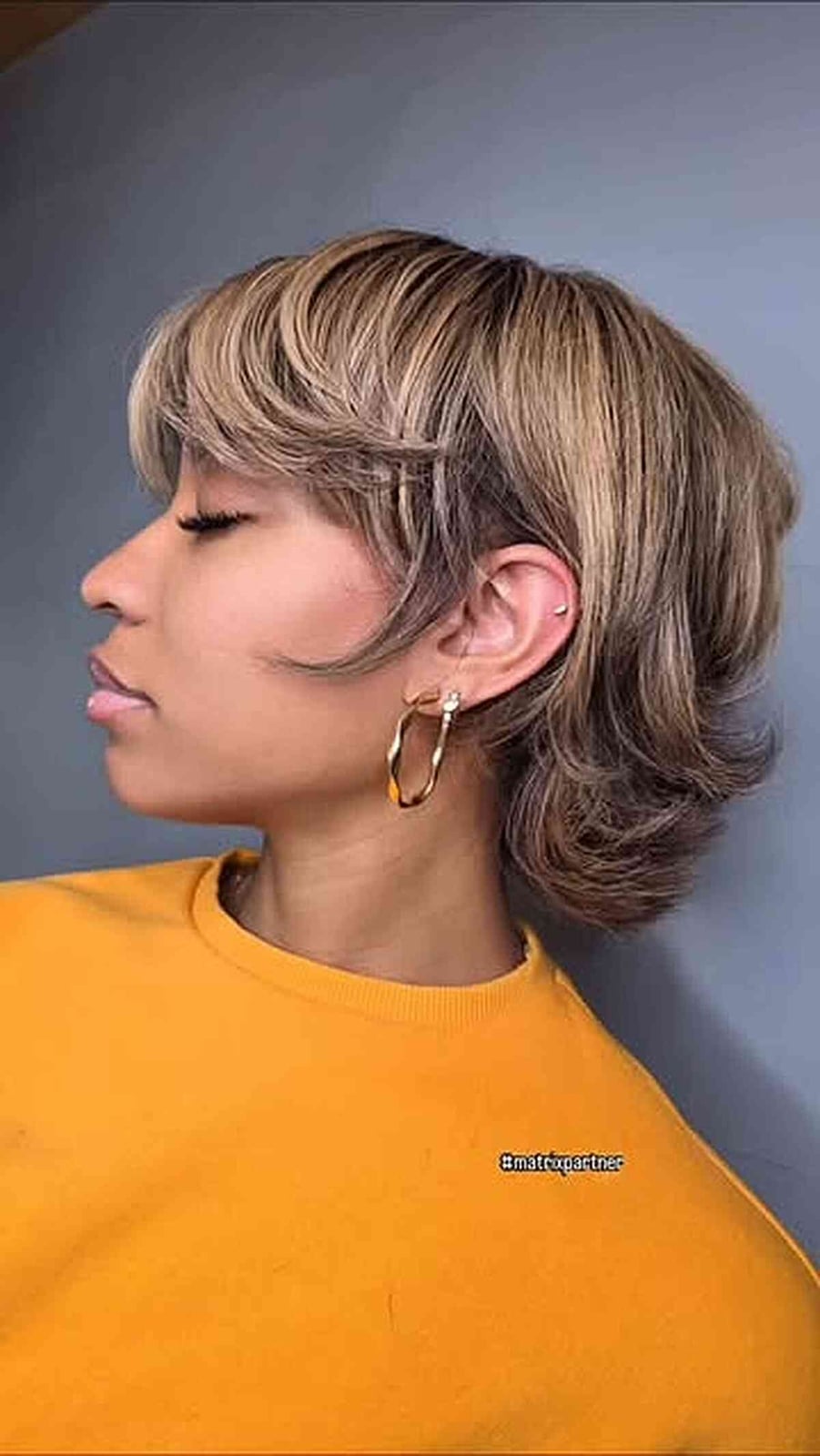 Layered Bob With Curtain Bangs And Waves — Simple Haircuts for Black Women