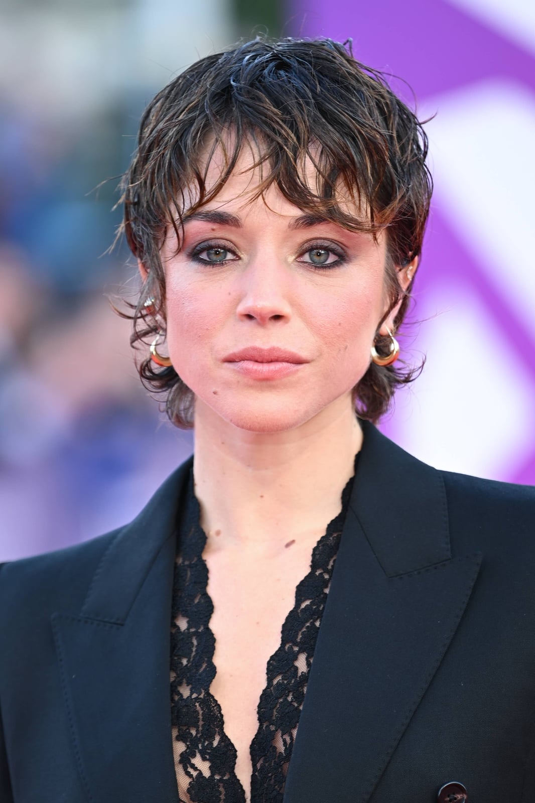 Collarbone Shag With Wavy Blowout — Simple Haircuts for Fine Hair