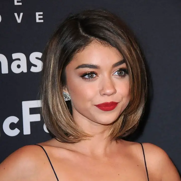 Collarbone Angled Bob With Balayage Collarbone Angled Bob With Balayage — Simple Haircuts for Thick Hair