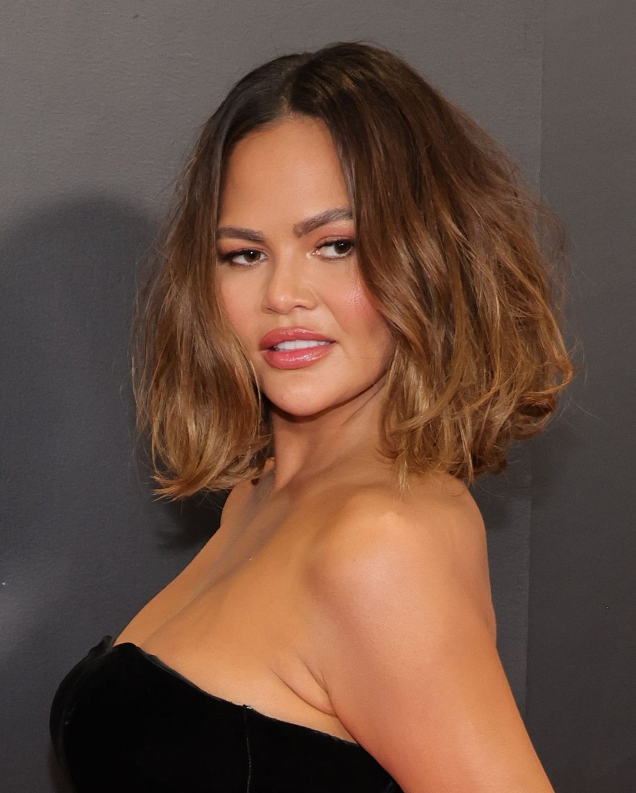 Collarbone Lob With Soft Layers Collarbone Lob With Soft Layers — Simple Haircuts for Thick Hair
