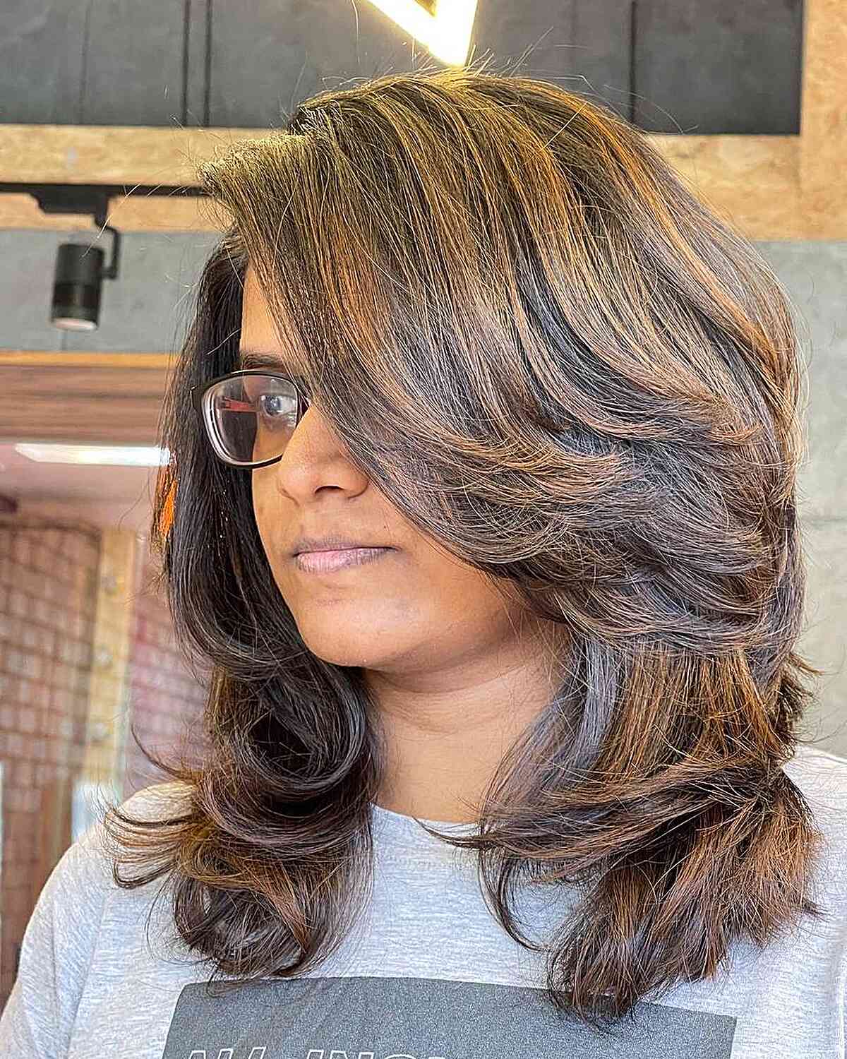 Shoulder Length Layers With Soft Waves Shoulder Length Layers With Soft Waves — Simple Haircuts for Thick Hair