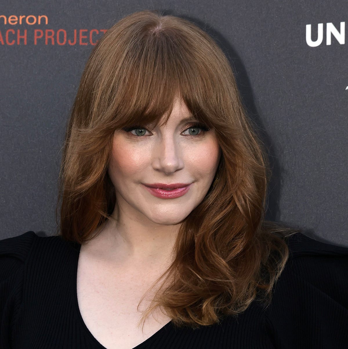 Collarbone Lob With Copper Red Curtain Bangs Collarbone Lob With Copper Red Curtain Bangs — Simple Haircuts for Thick Hair