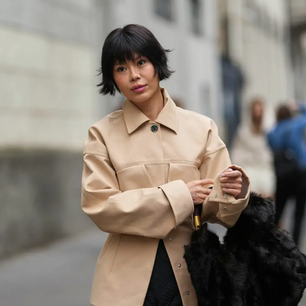 Chin-Length Black Bob With Wispy Bangs Chin-Length Black Bob With Wispy Bangs — Simple Haircuts for Thinning Hair