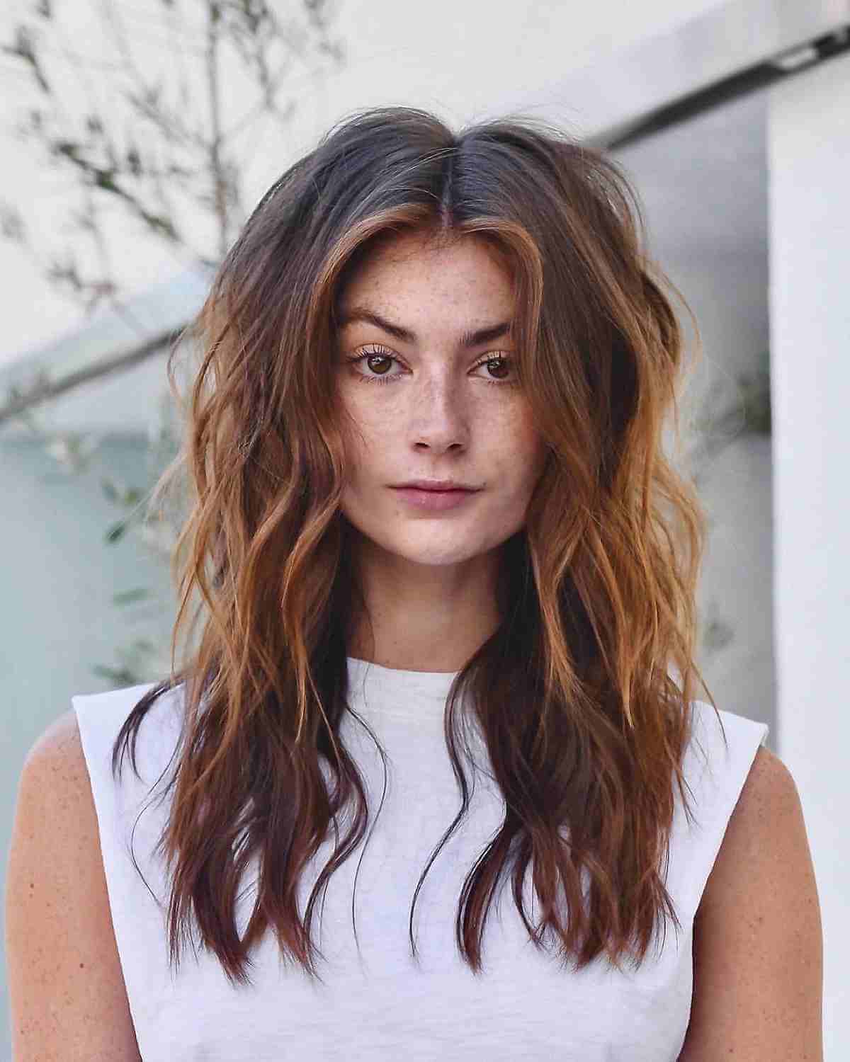 Collarbone Lob With Natural Waves Collarbone Lob With Natural Waves — Simple Haircuts for Wavy Hair