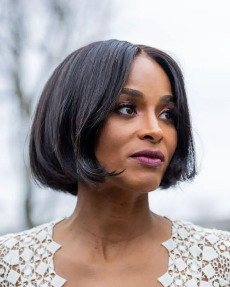 Sharp Bob With Face Framing Layers, Dark Brown Sharp Bob With Face Framing Layers, Dark Brown — Simple Haircuts Tutorial
