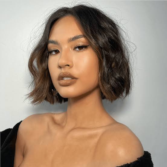Dark Brown Bob With Balayage Waves — Simple Hairstyles for Short Hairs.