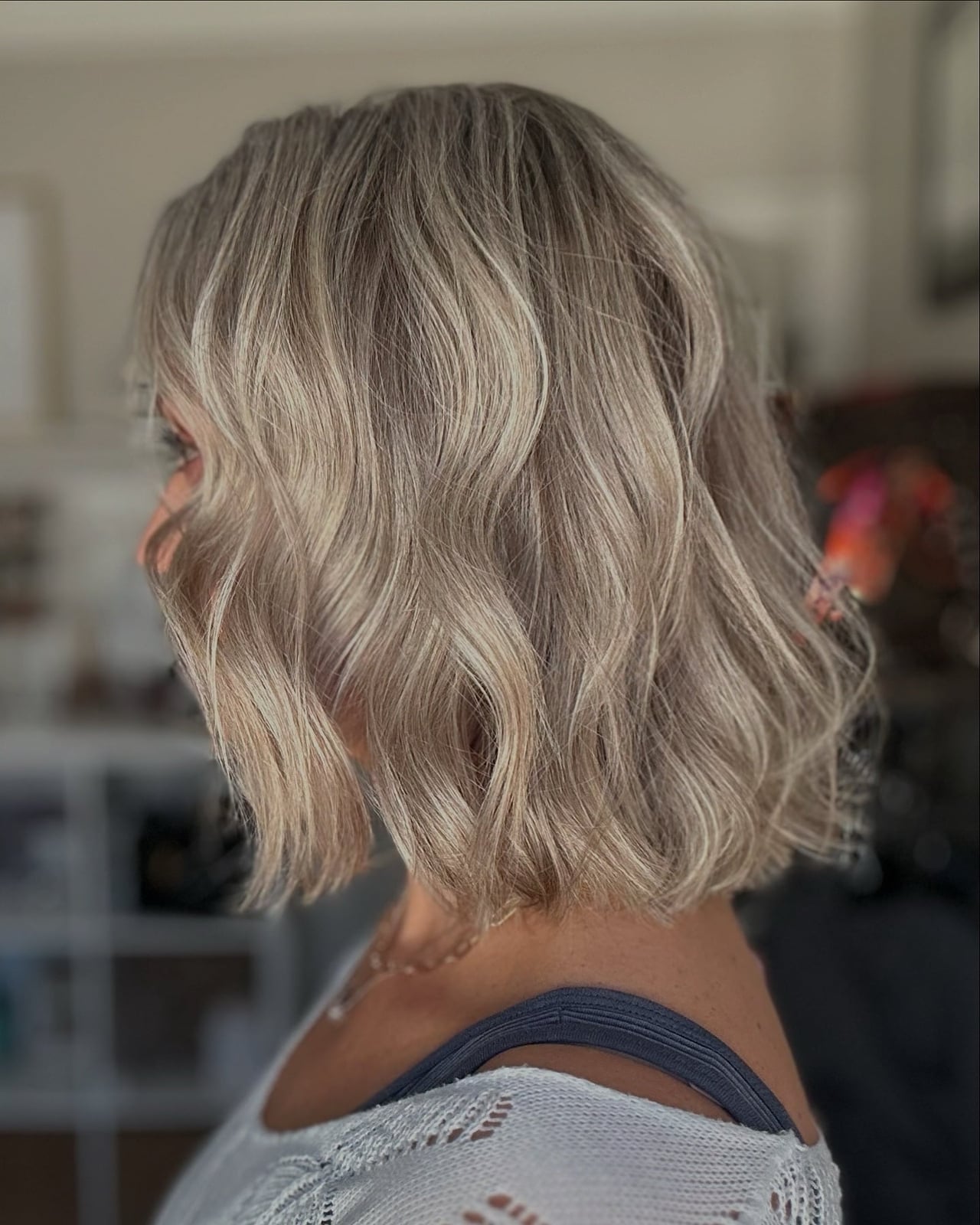 Shoulder Length Wavy Bob Shoulder Length Wavy Bob — Simple Hairstyles for Thinning Hair