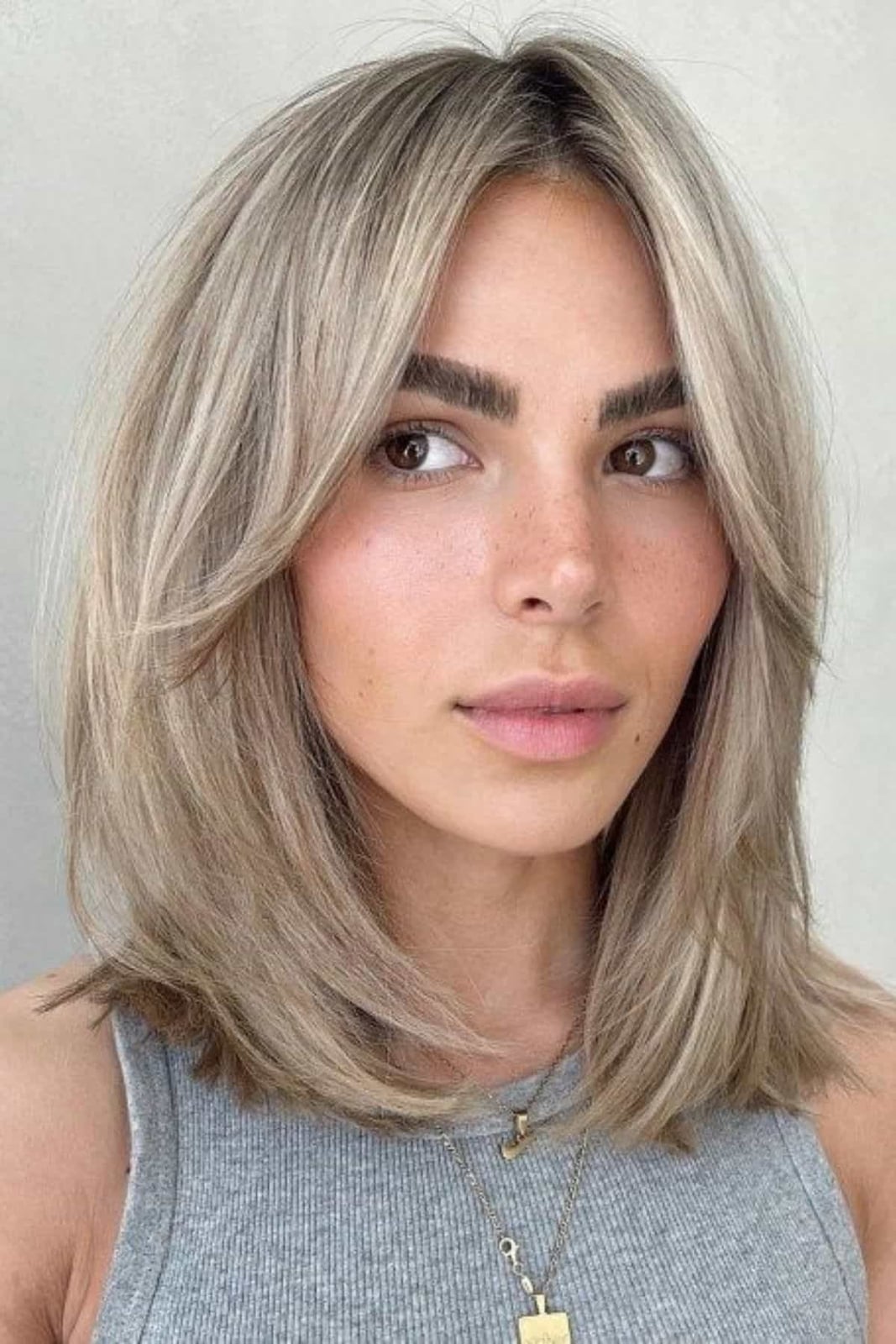 Ash Blonde Long Bob With Face-Framing Layers Ash Blonde Long Bob With Face-Framing Layers — Simple Hairstyles for Thinning Hair