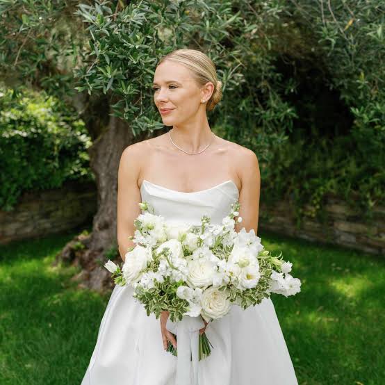 Simple Pulled Back Blonde Bridal Updo — Simple Hairstyles for Wedding