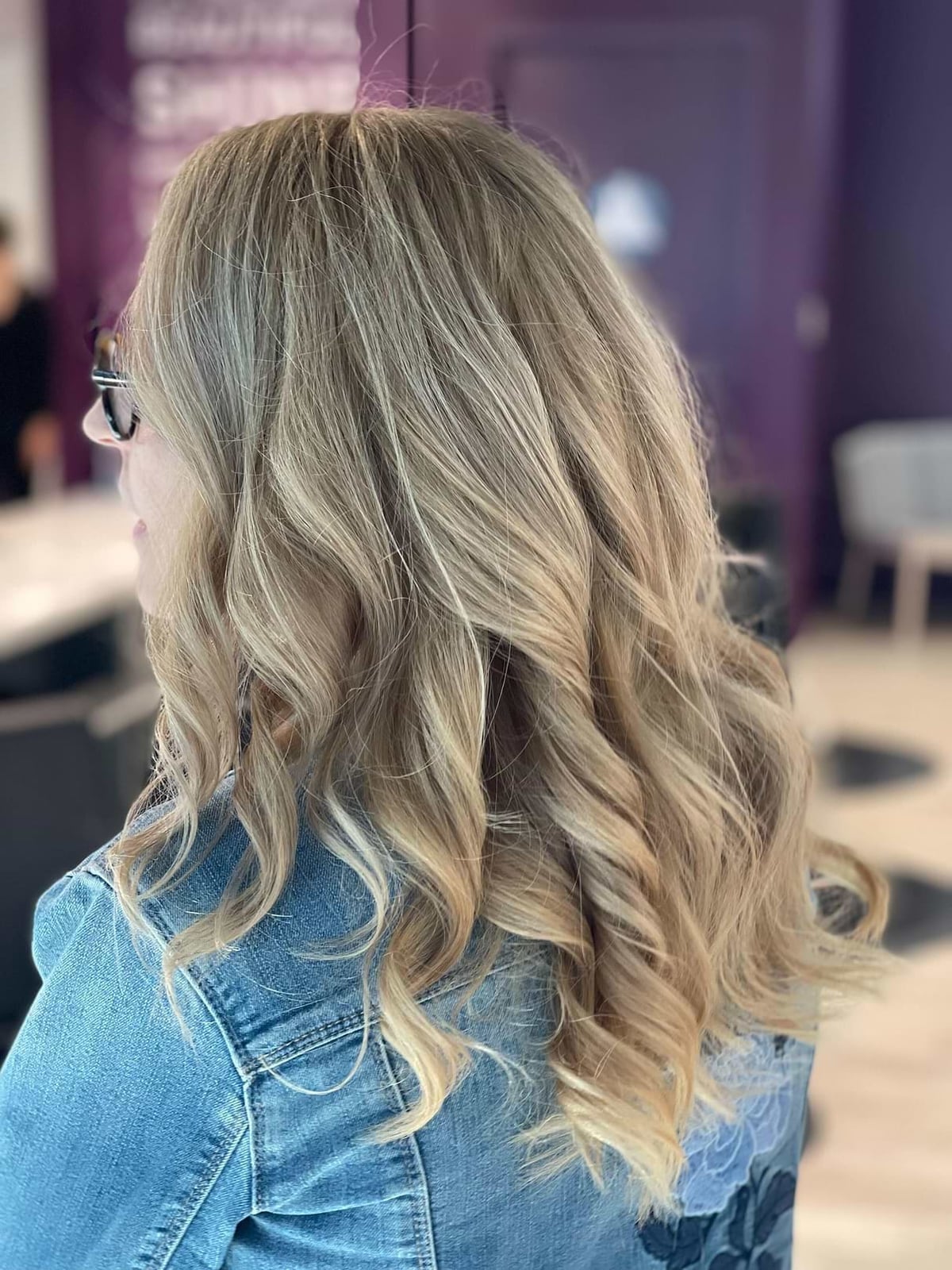 Mid-Back Dark Blonde With Curtain Bangs Side View — Simple Highlights on Blonde