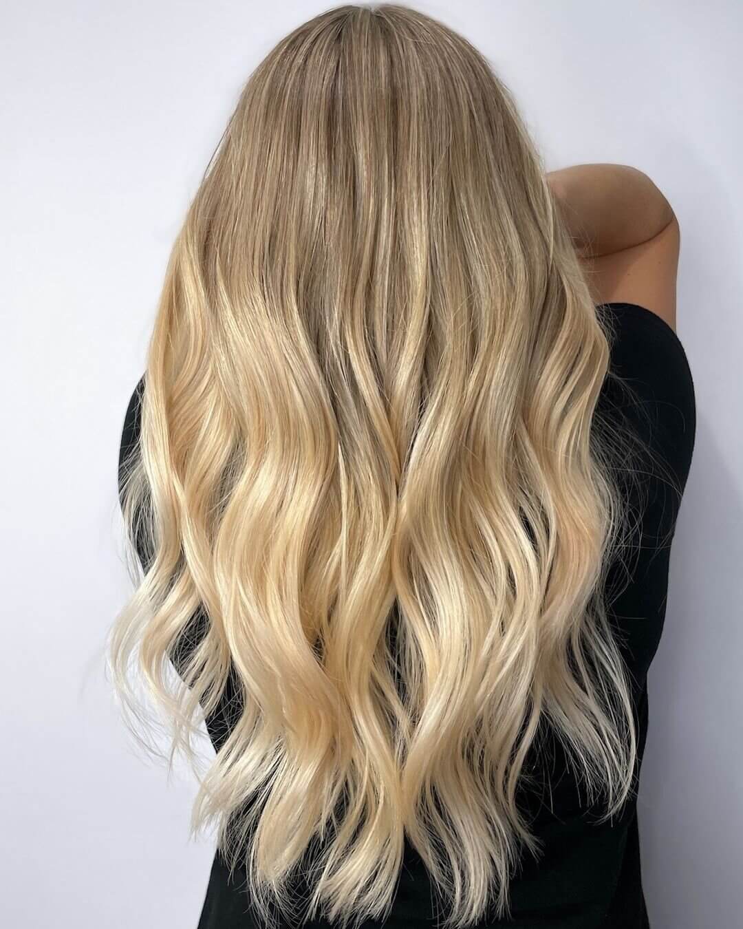 Mid-Back Air-Dried Blonde Dimension, Wavy Mid-Back Air-Dried Blonde Dimension, Wavy — Simple Highlights on Blonde Hair