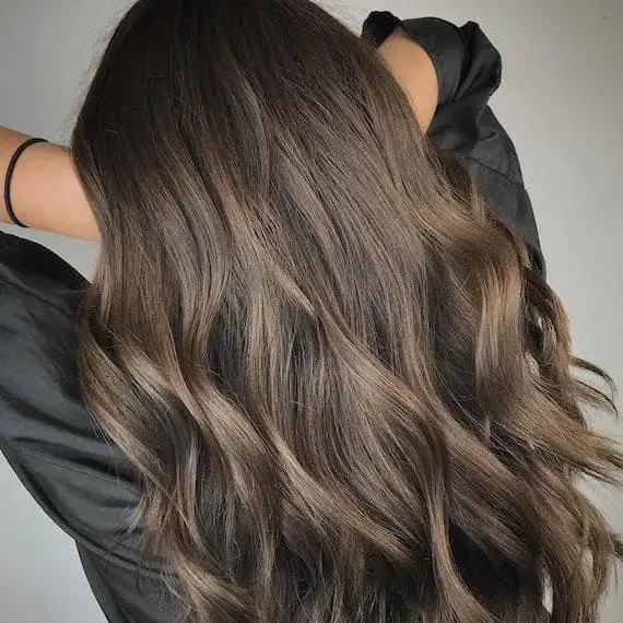 Mid-Back With Natural Lighter Brown Highlights, Wavy Mid-Back With Natural Lighter Brown Highlights, Wavy — Simple Highlights on Dark Hair
