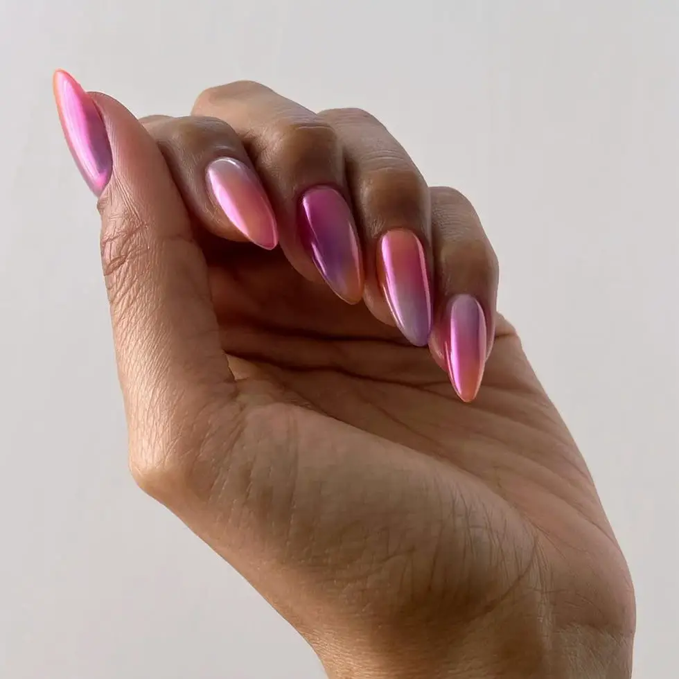 Pink Orange Purple Color Shift Chrome Nails Pink Orange Purple Color Shift Chrome Nails — Simple Holographic Nails