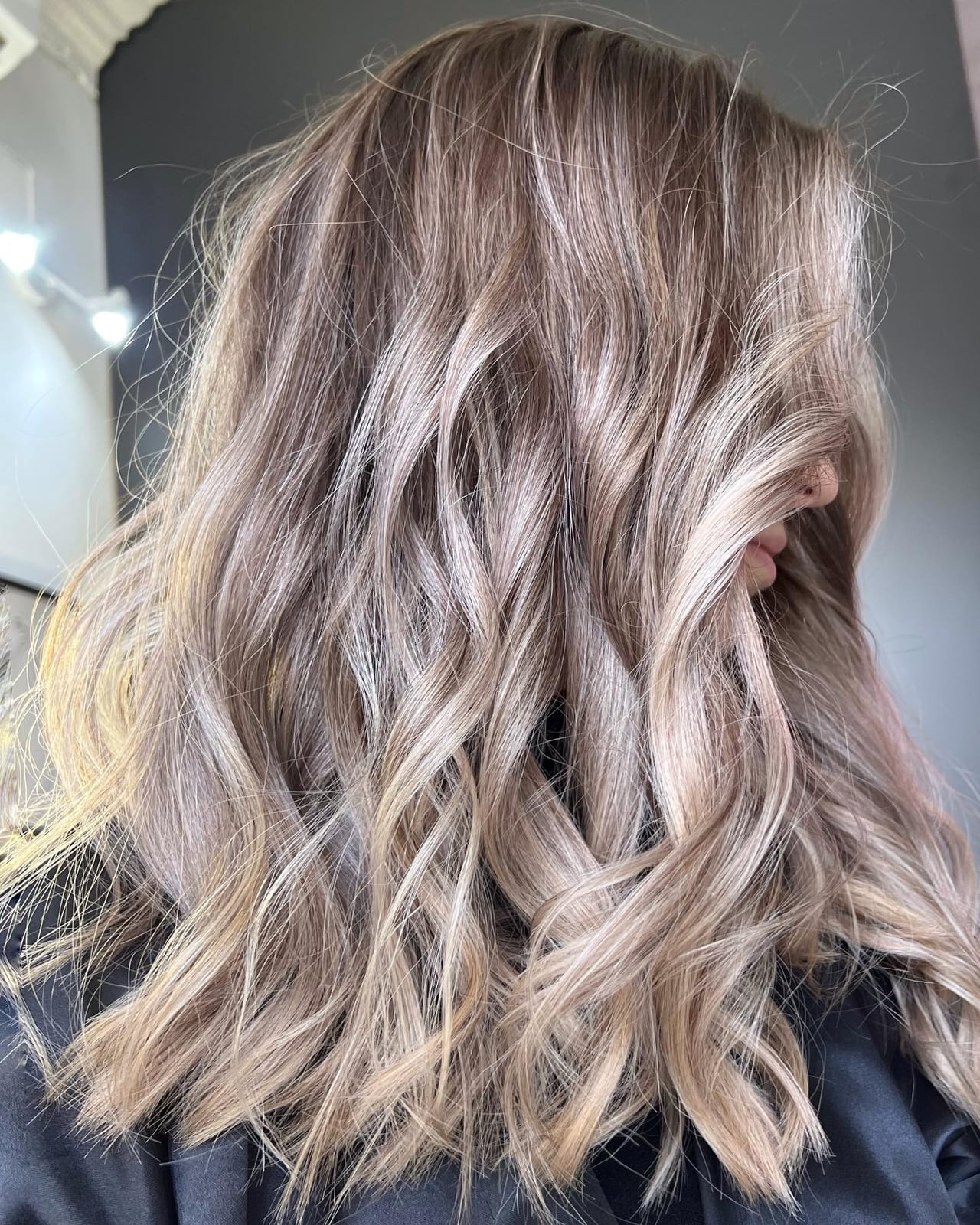 Collarbone Ash Blonde With Beige Highlights — Simple Honey Balayage
