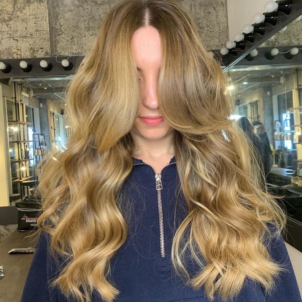 Collarbone Length Honey Bronde Balayage — Simple Honey Balayage