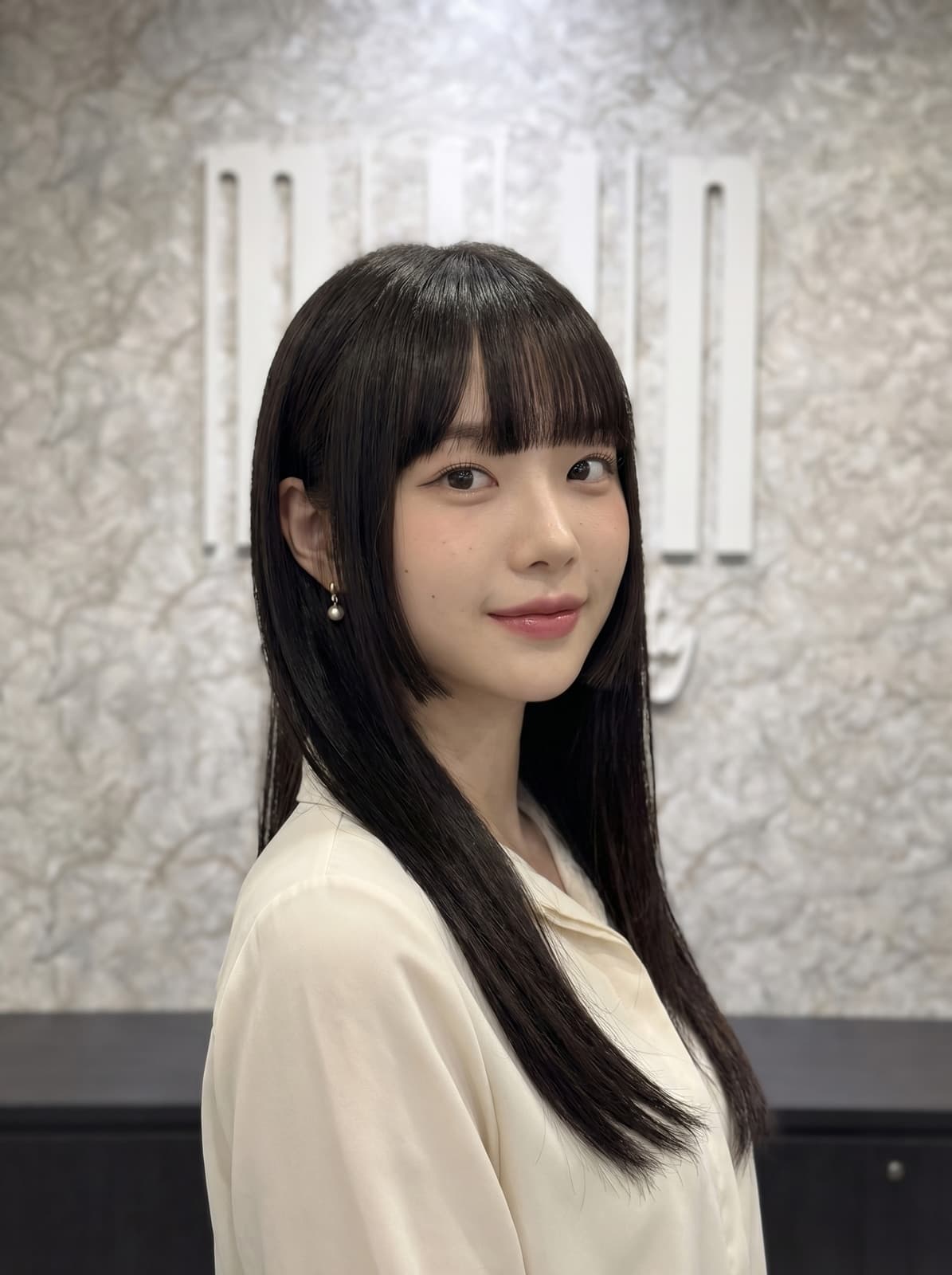 Shoulder-Length Layers With Blunt Bangs — Simple Japanese Hair