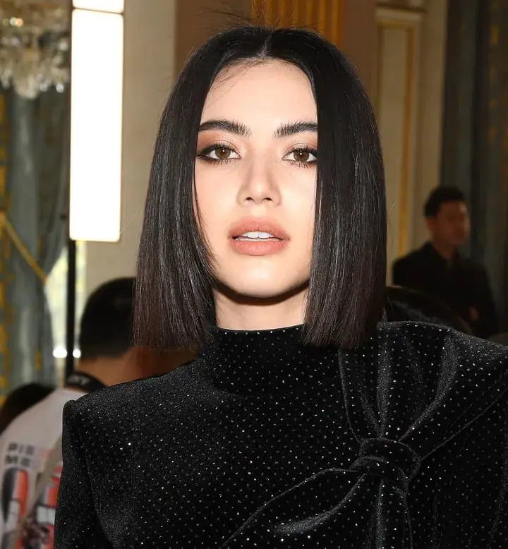 Ear-Length Bob With Short Bangs and The Hair Appears Straight And Fine — Simple Japanese Hair
