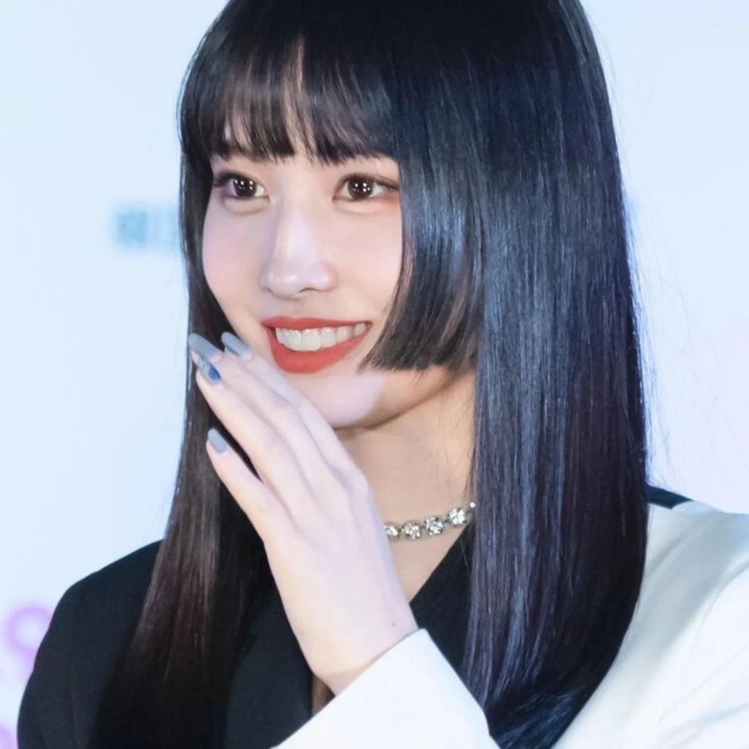 Blunt Cut Lob With Blunt Bangs — Simple Japanese Hairstyles