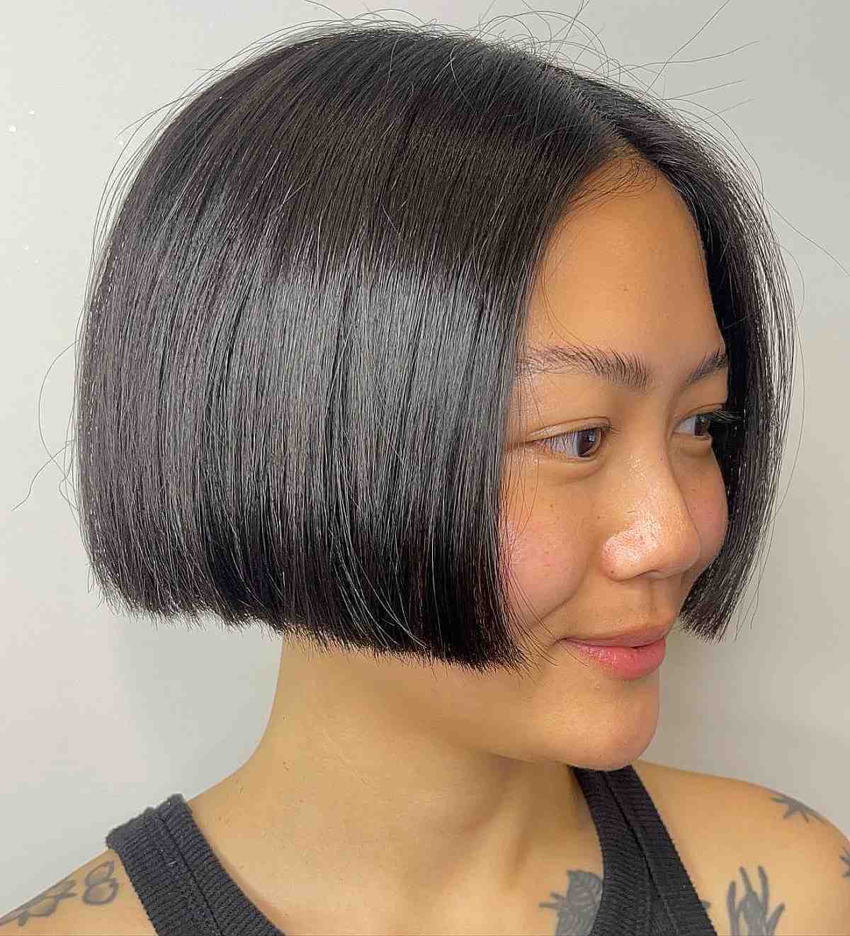 Sharp Chin Length Bob — Simple Japanese Hairstyles